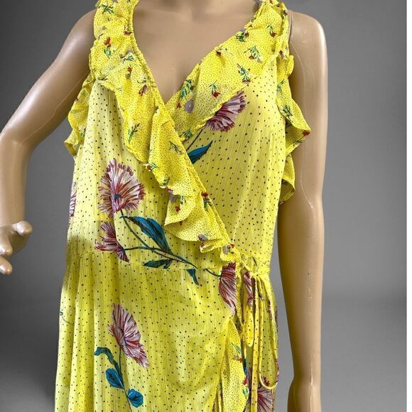 XHILARATION : XL Sleeveless ruffle Surplice neck Faux wrap Hi-low yellow floral - Picture 3 of 7